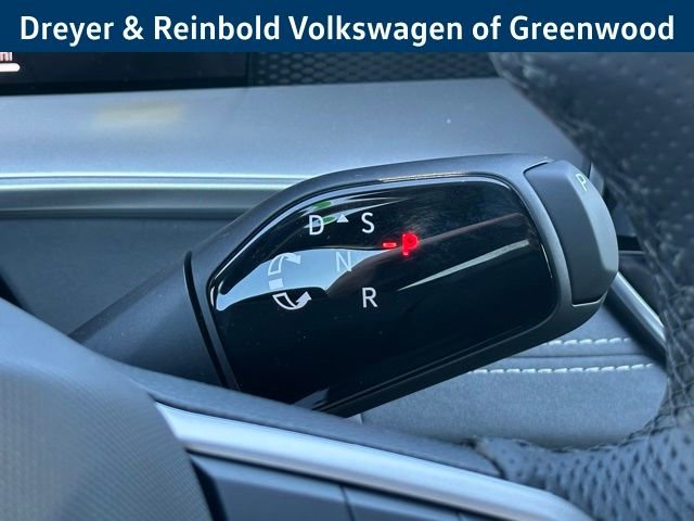 New 2025 Volkswagen Tiguan SE R-Line image 17