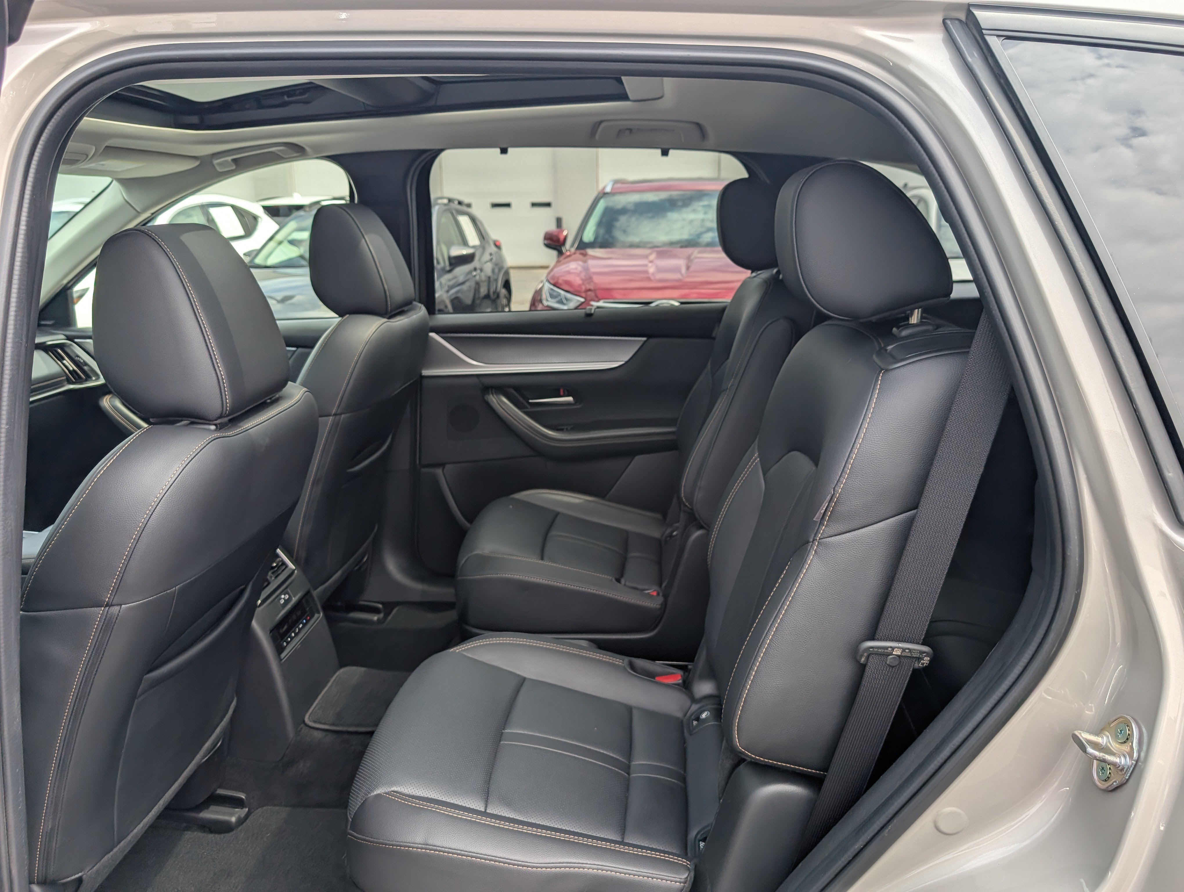 Used 2025 MAZDA CX-90 3.3 Turbo w/ Premium Sport Pkg AWD/4WD image 17