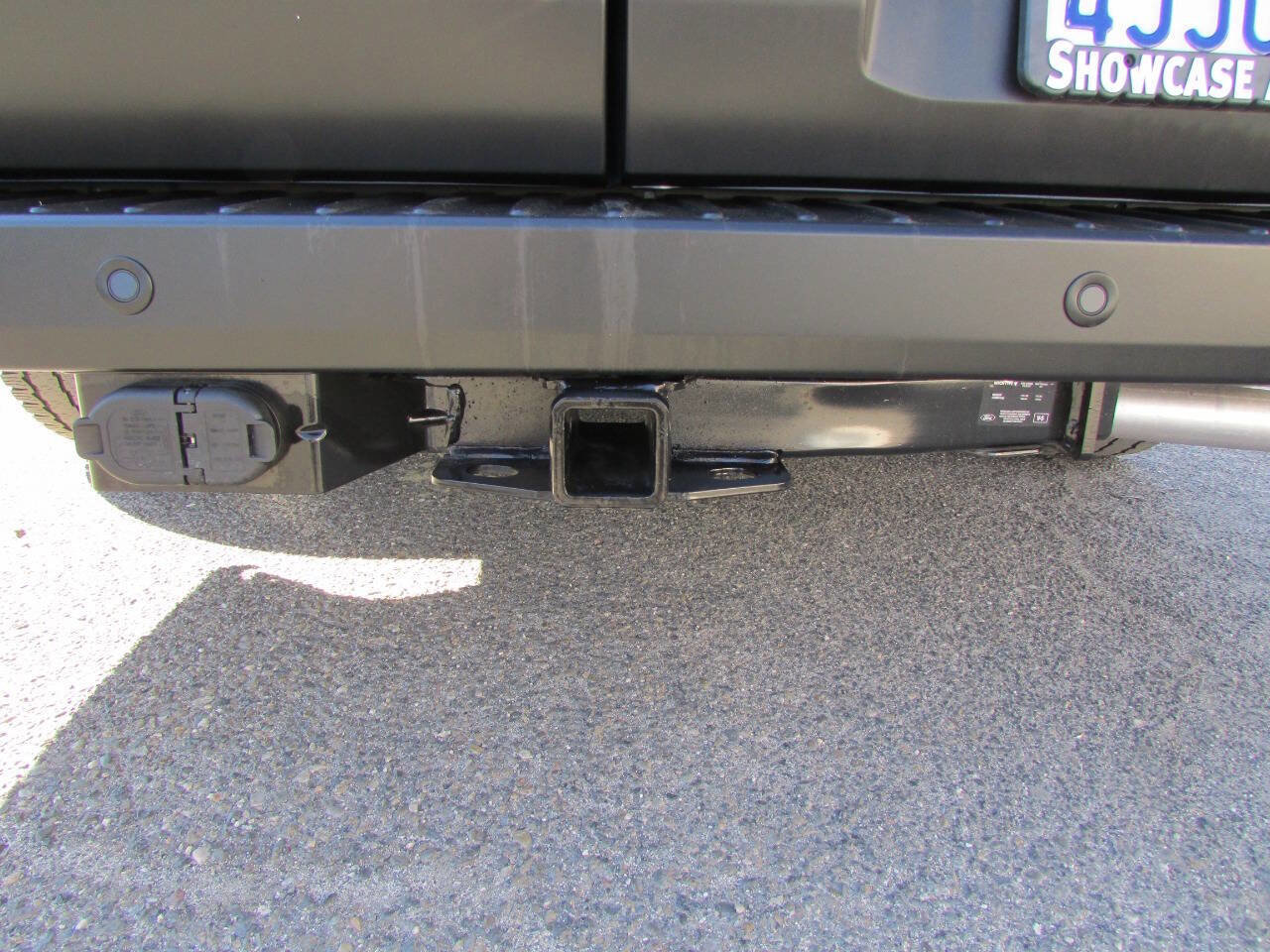 Used 2023 Ford Transit 350 XLT image 8