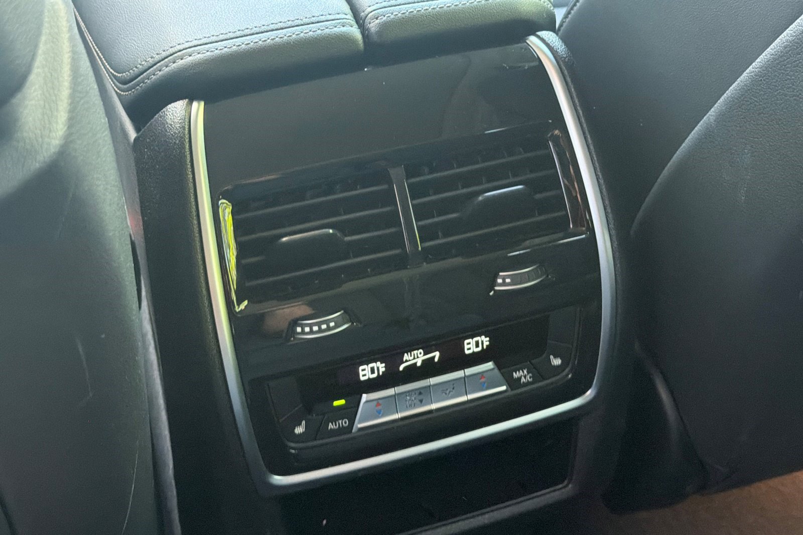 Certified 2025 BMW X7 xDrive40i image 16
