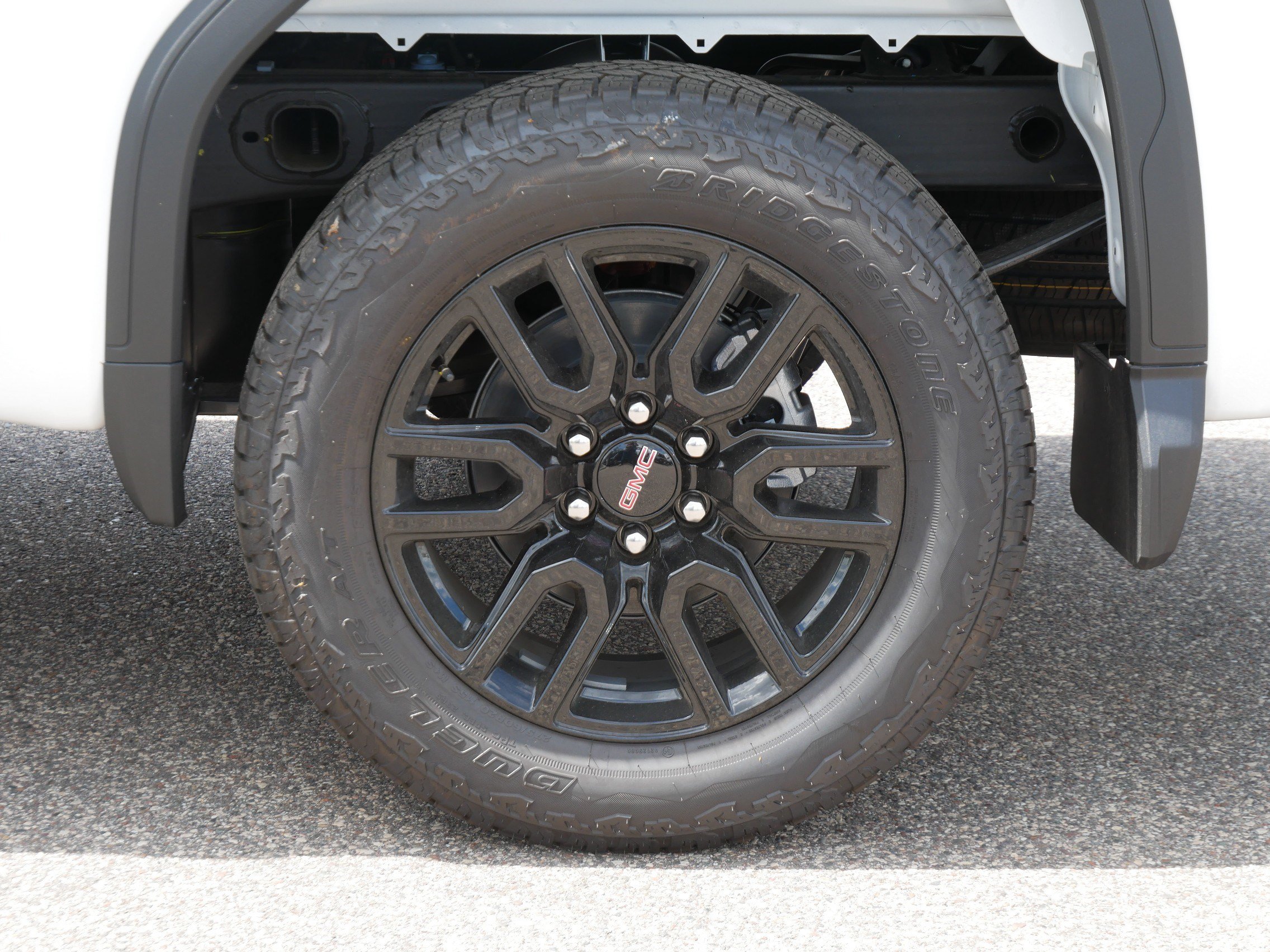 New 2026 GMC Sierra 1500 Elevation w/ LPO, GMC Protection Package AWD/4WD image 3
