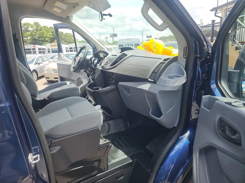 Used 2015 Ford Transit 150 130 Low Roof RWD image 16