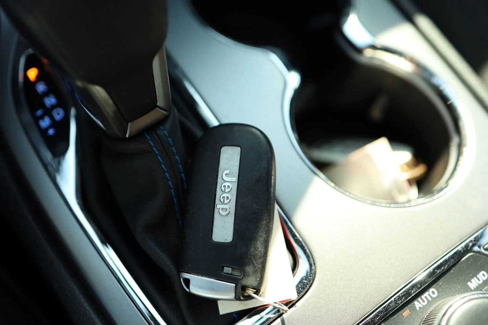 Used 2018 Jeep Grand Cherokee Laredo image 26