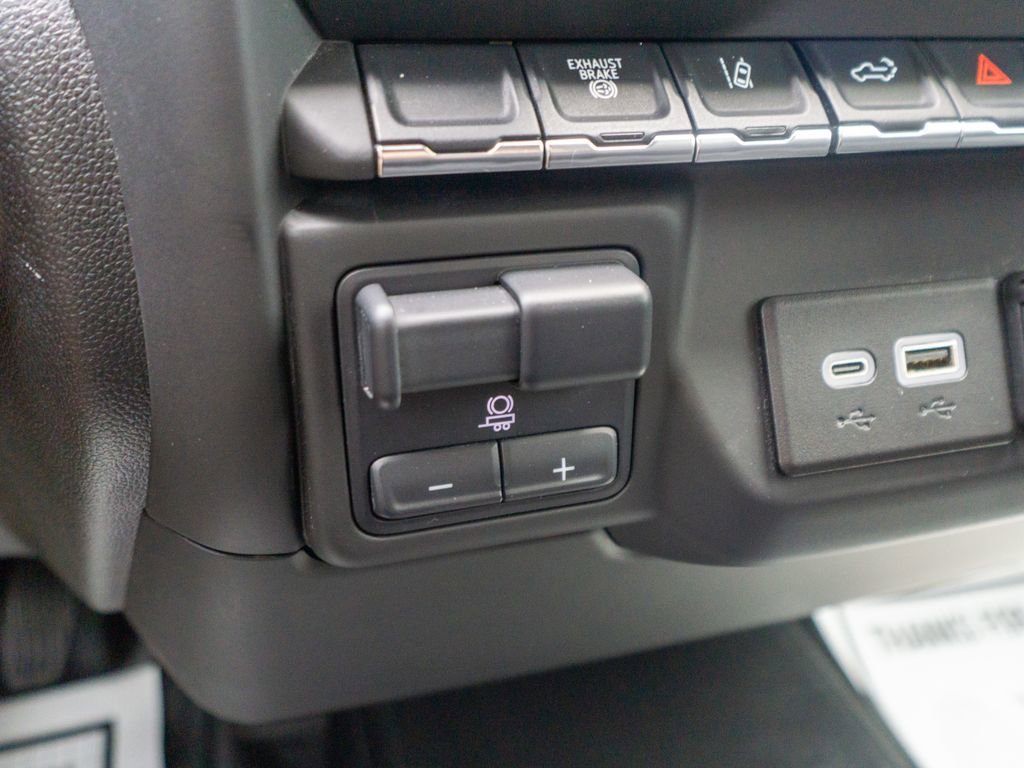 Used 2024 Chevrolet Silverado 3500 W/T image 22