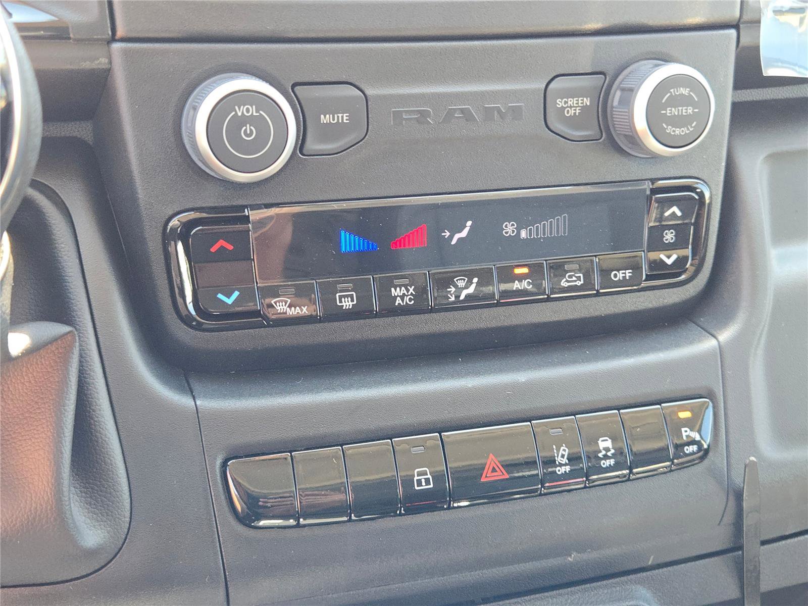 New 2026 RAM ProMaster 2500 w/ Safety Group image 27