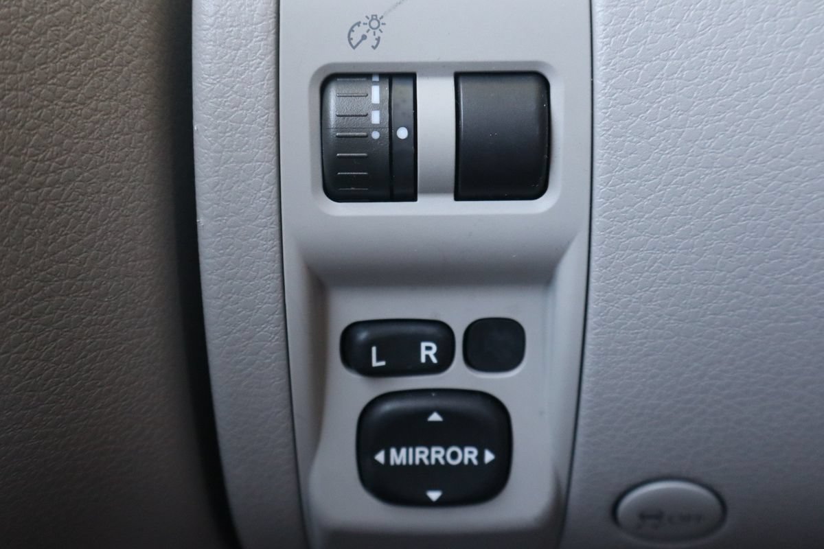 Used 2011 Subaru Forester 2.5X w/ Popular Equipment Group 1A AWD/4WD image 28