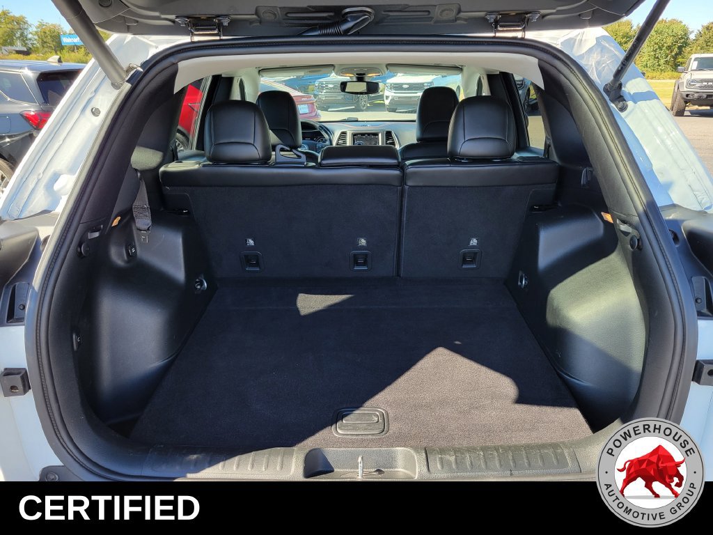 Used 2019 Jeep Cherokee Trailhawk w/ Comfort/Convenience Group AWD/4WD image 14