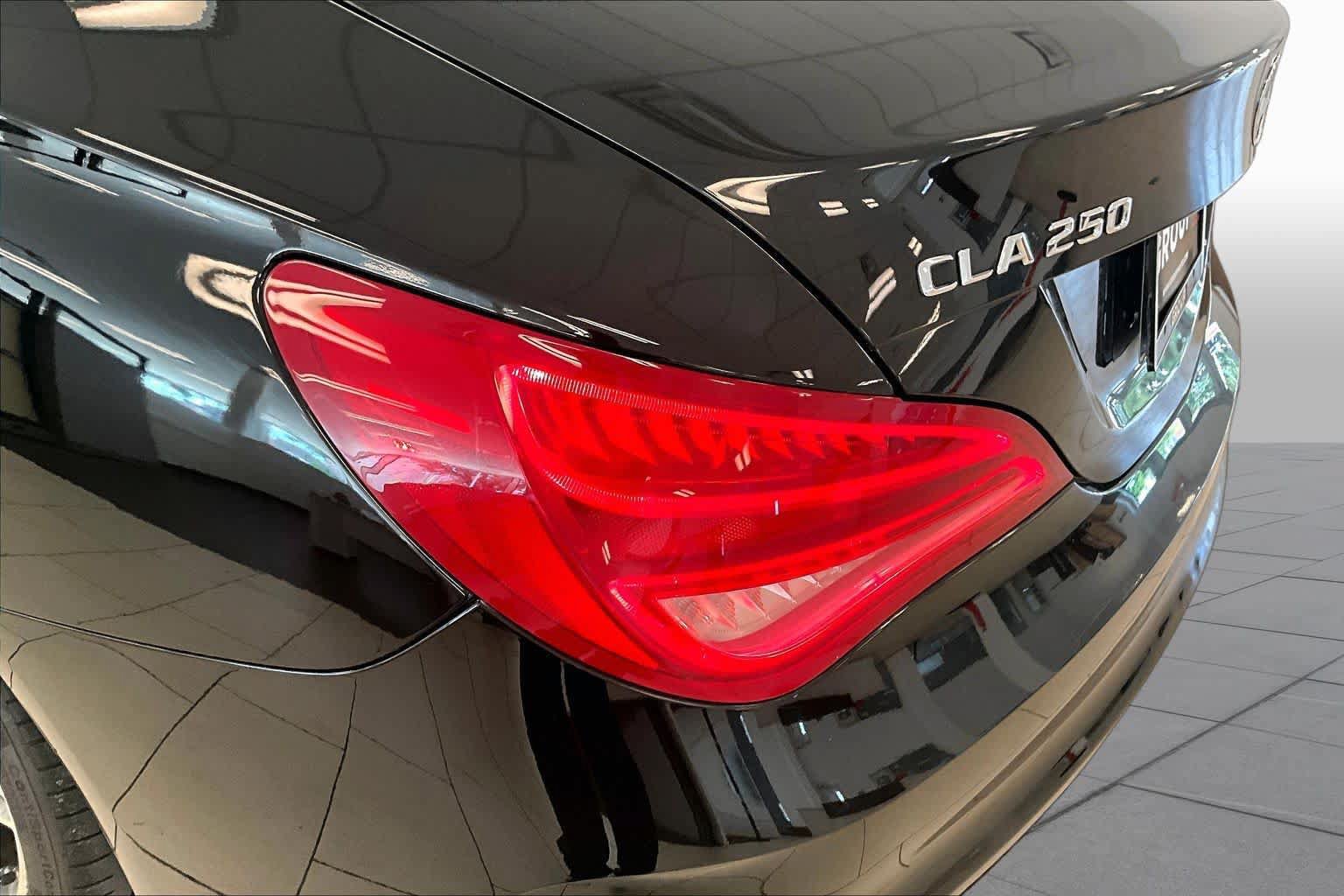 Used 2014 Mercedes-Benz CLA 250 image 25