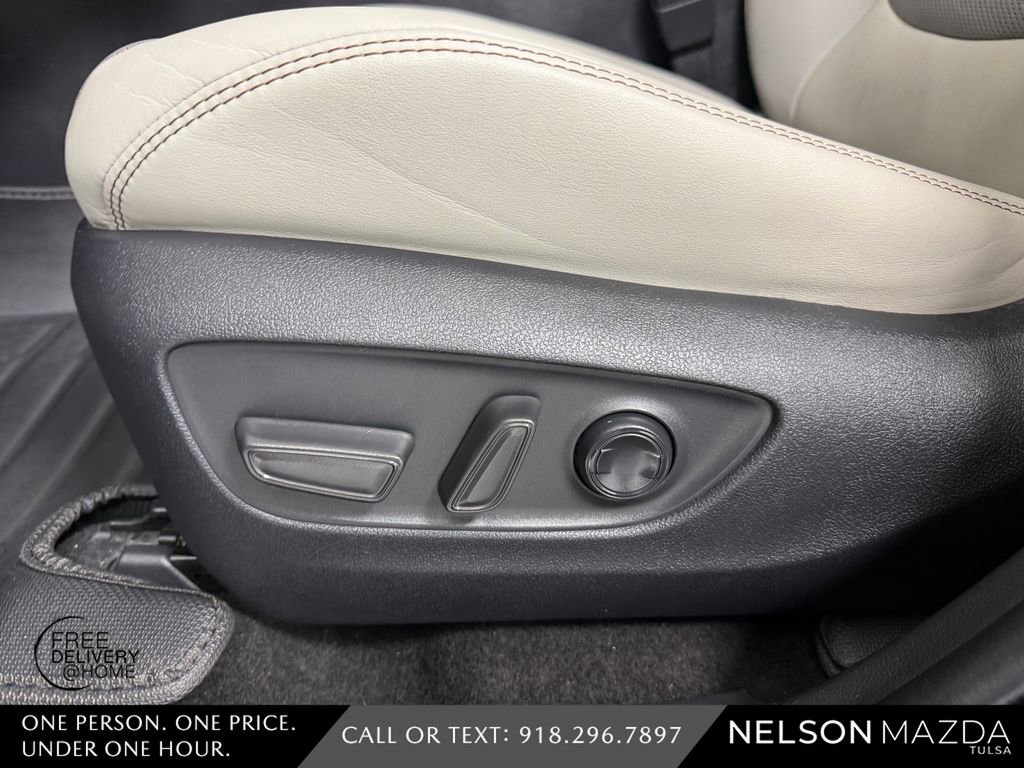 Used 2023 Toyota RAV4 Limited AWD/4WD image 18