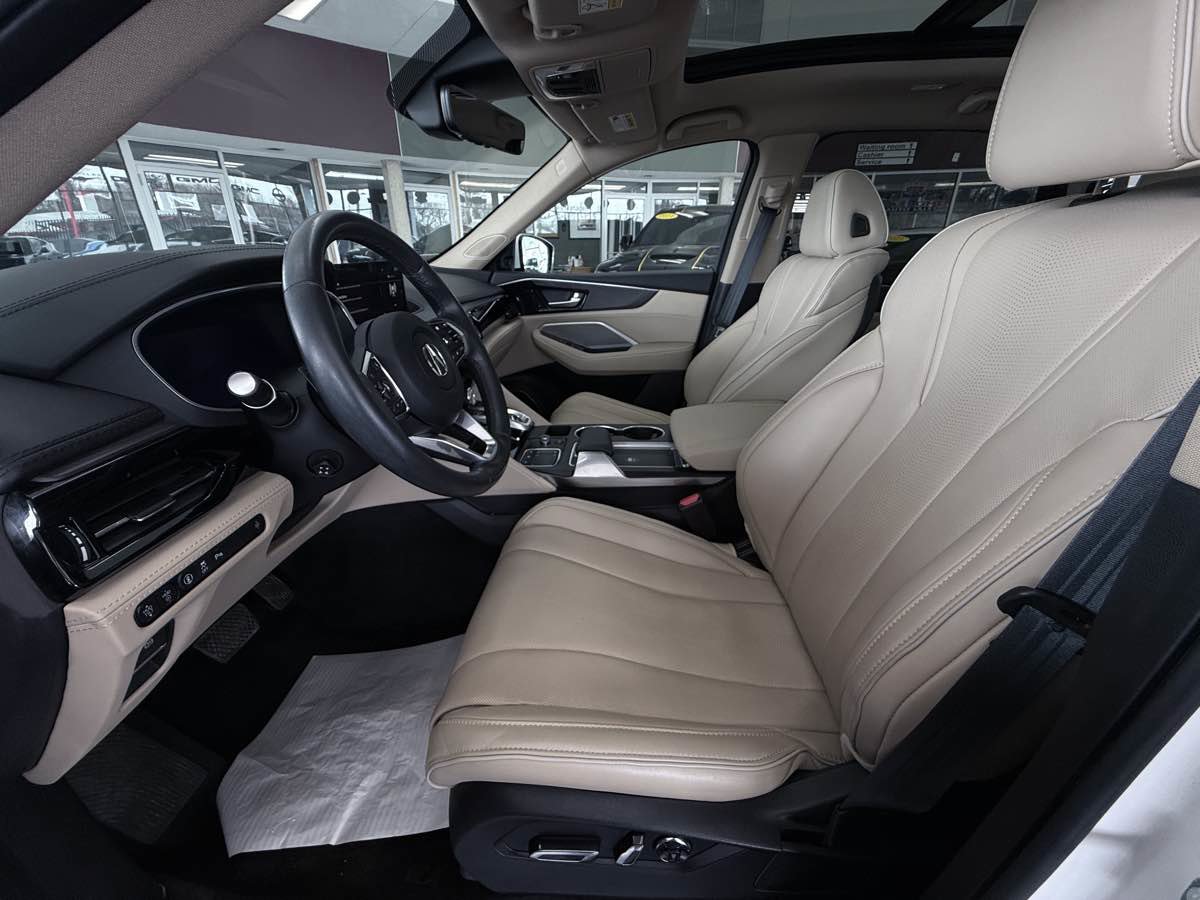 Used 2023 Acura MDX SH-AWD w/ Advance Package image 26