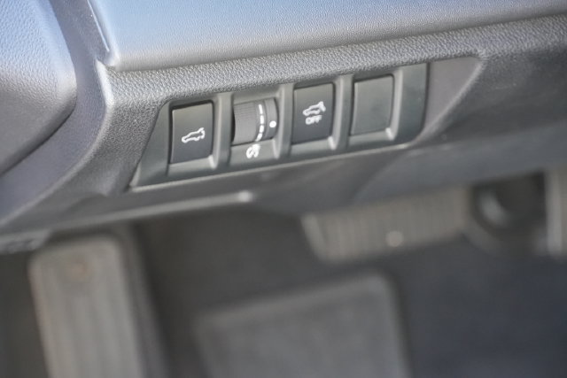 Used 2025 Subaru Outback Wilderness AWD/4WD image 27