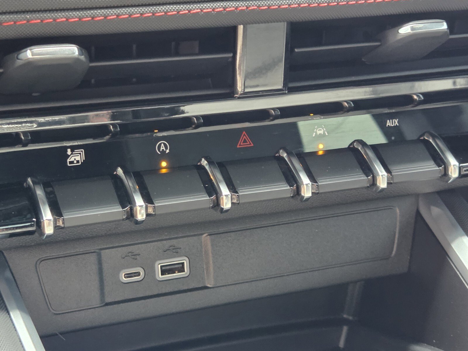 Used 2026 Chevrolet Colorado Z71 w/ Technology Package image 14