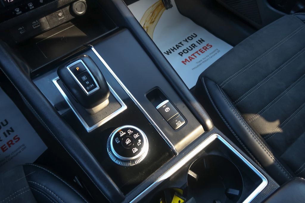 Used 2024 Mitsubishi Outlander image 34