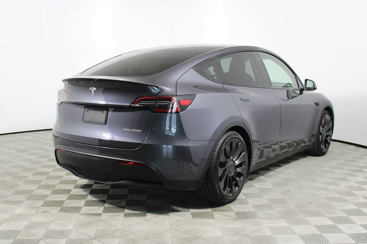 Used 2022 Tesla Model Y Performance AWD/4WD image 27