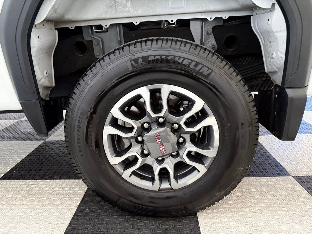 Used 2022 GMC Sierra 2500 SLE w/ SLE Convenience Package image 11