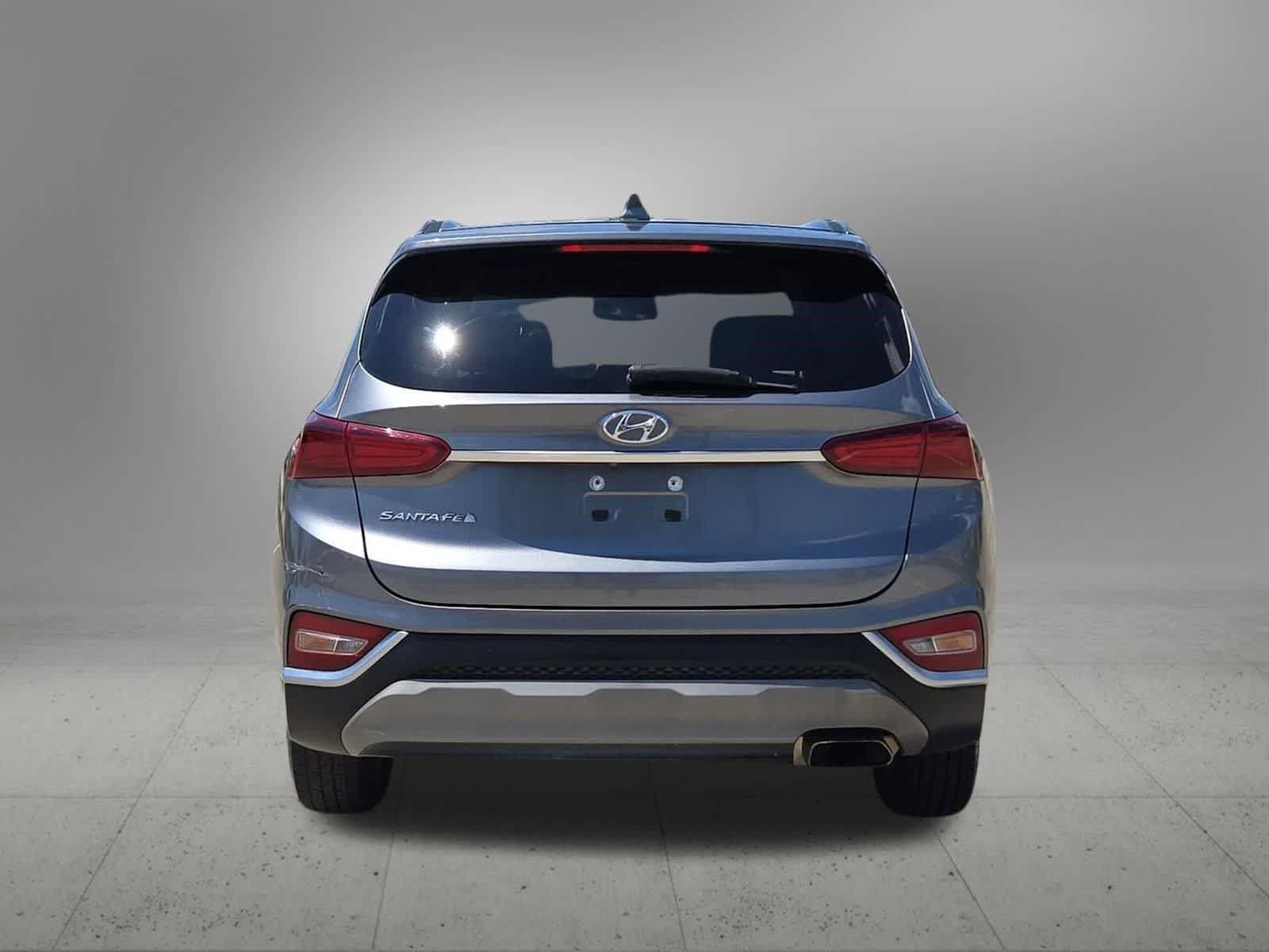 Used 2019 Hyundai Santa Fe SEL FWD image 5
