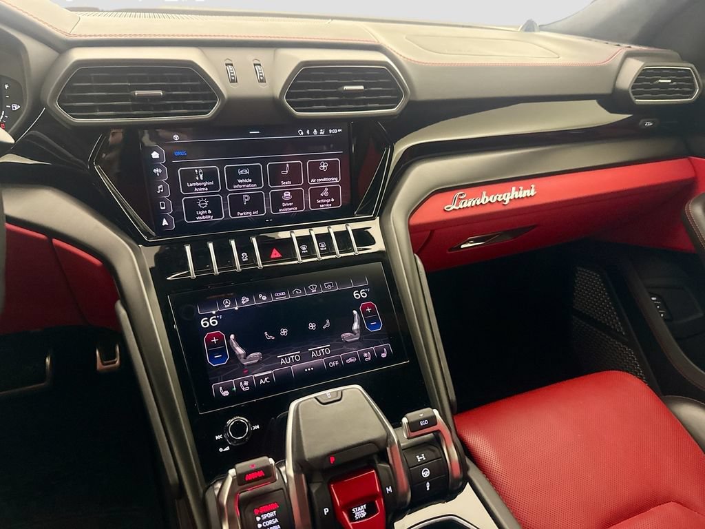 Used 2022 Lamborghini Urus AWD/4WD image 25