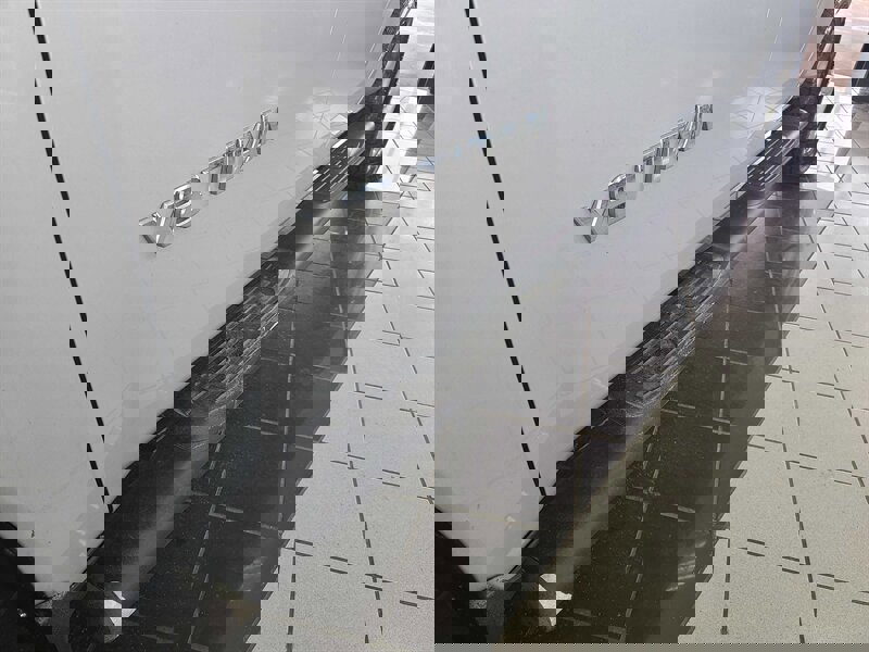 Used 2015 Nissan Titan SV image 25