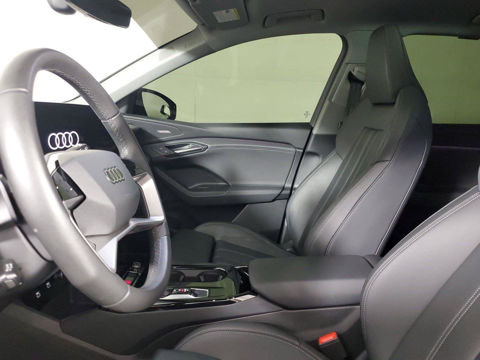 Certified 2025 Audi Q6 e-tron Premium Plus w/ Premium Plus AWD/4WD image 23