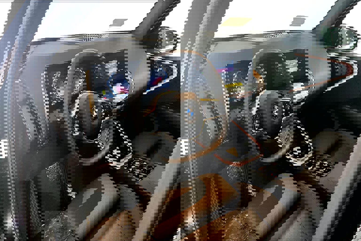 Used 2025 BMW X3 xDrive30i w/ Convenience Package image 16