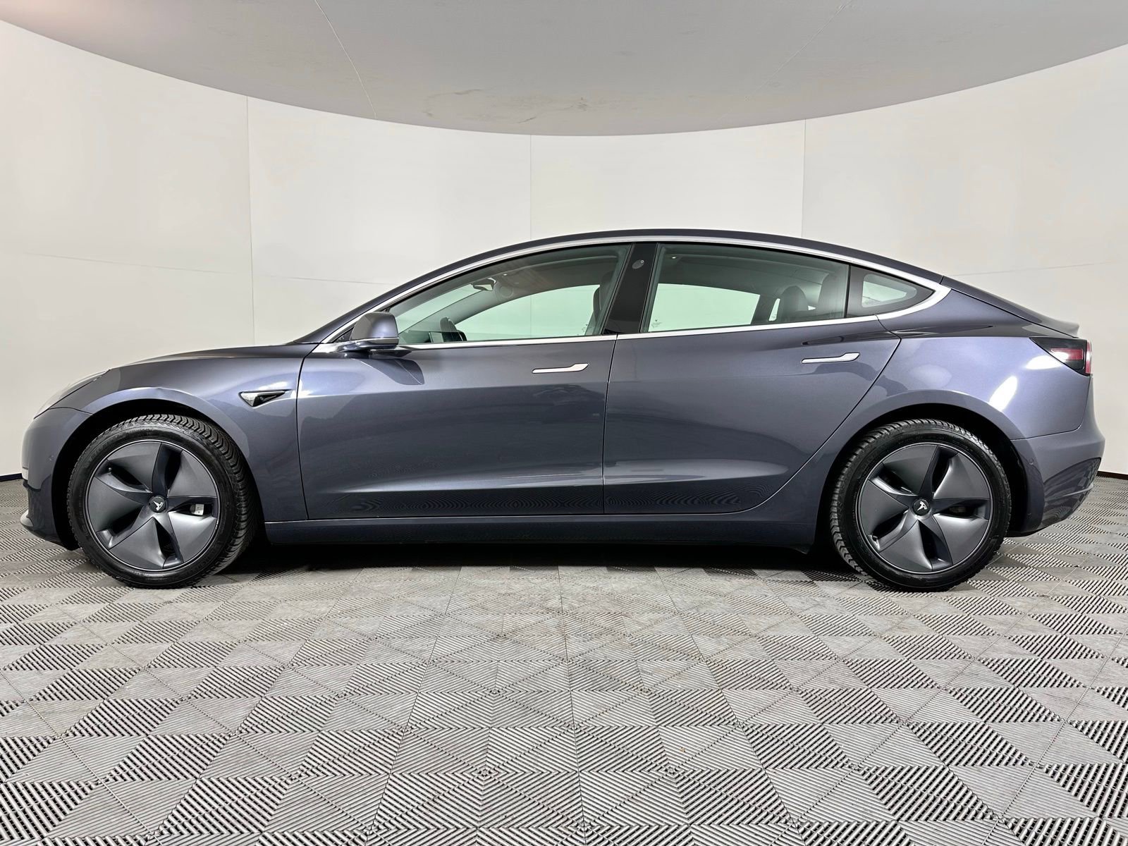 Used 2019 Tesla Model 3 Long Range image 17