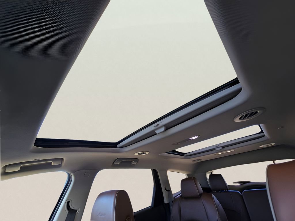 Used 2019 Buick Enclave Avenir w/ Avenir Technology Package image 42