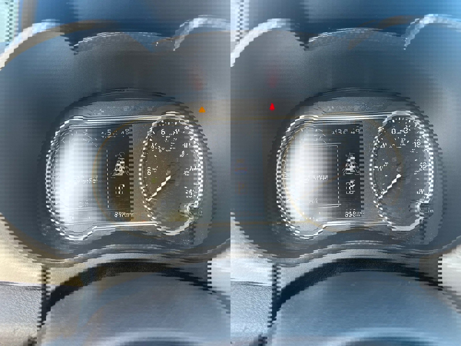 Used 2021 Nissan Versa SV image 25