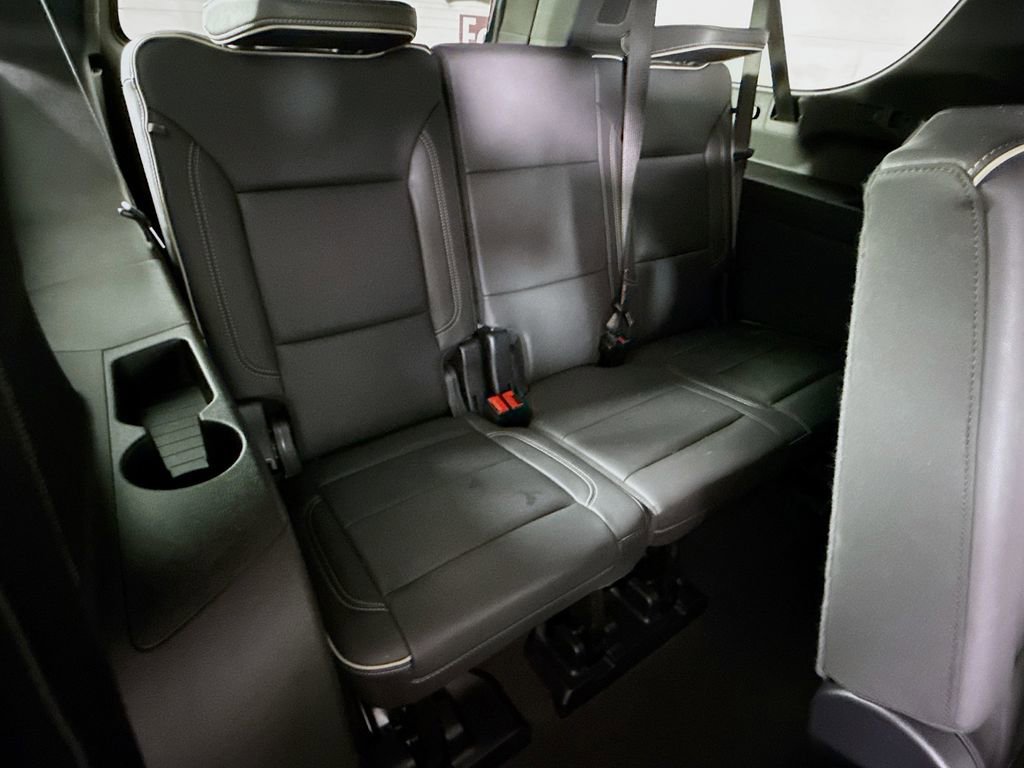 Used 2025 GMC Yukon XL Elevation AWD/4WD image 32