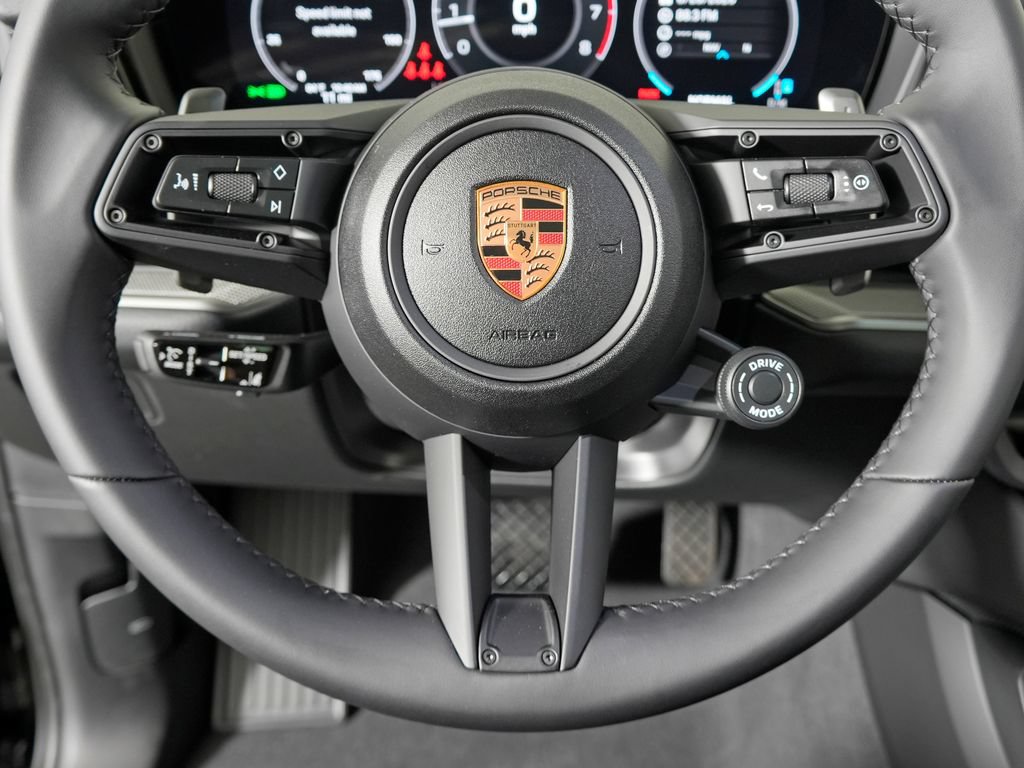 New 2026 Porsche Cayenne Coupe AWD/4WD image 24