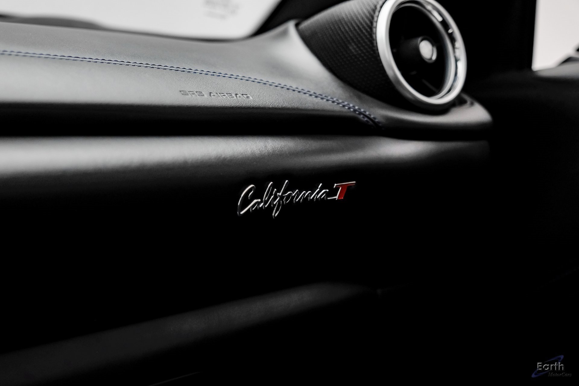 Used 2016 Ferrari California T image 68