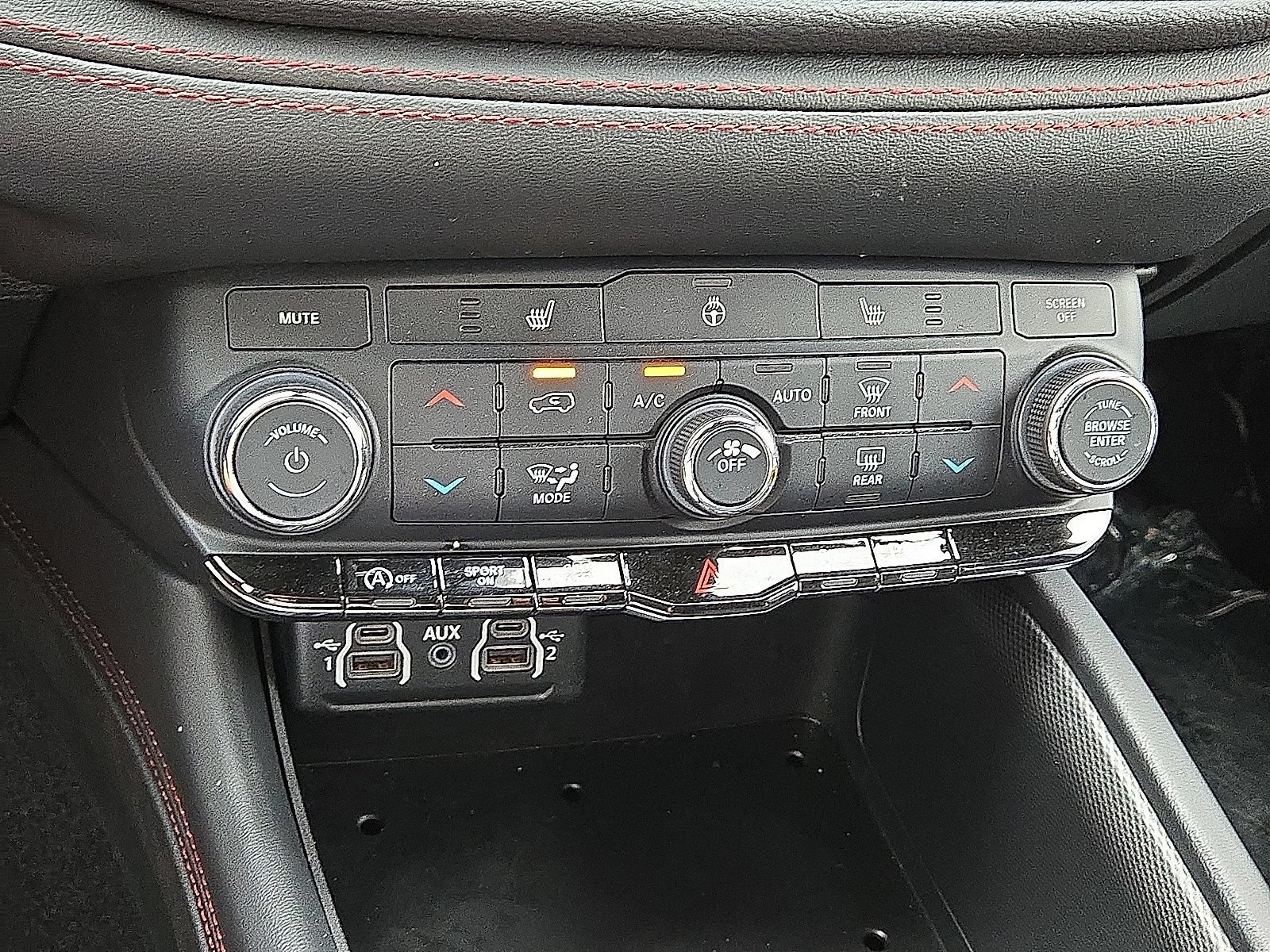 Used 2025 Dodge Durango GT AWD/4WD image 29
