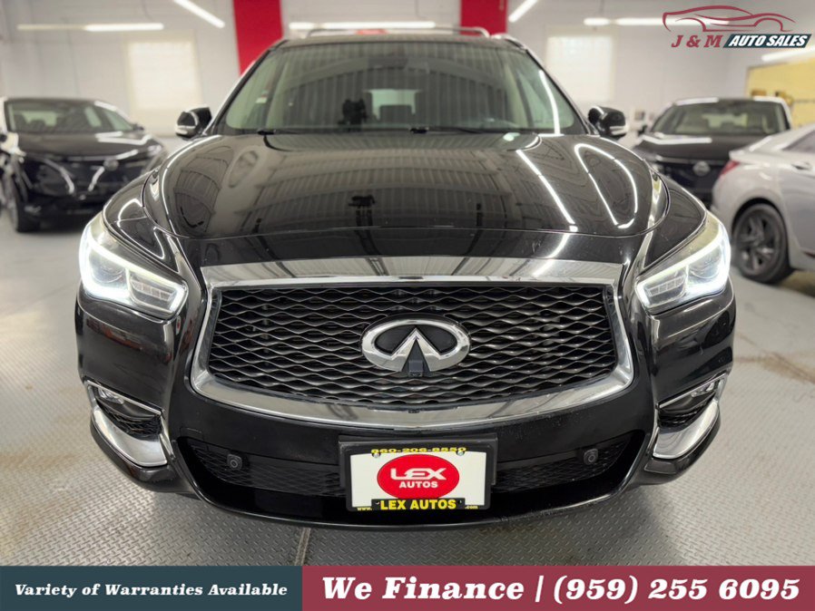 Used 2018 INFINITI QX60 Luxe w/ Deluxe Technology Package AWD/4WD image 3