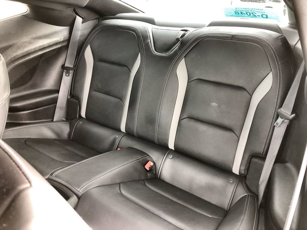 Used 2024 Chevrolet Camaro LT w/ Technology Package image 10