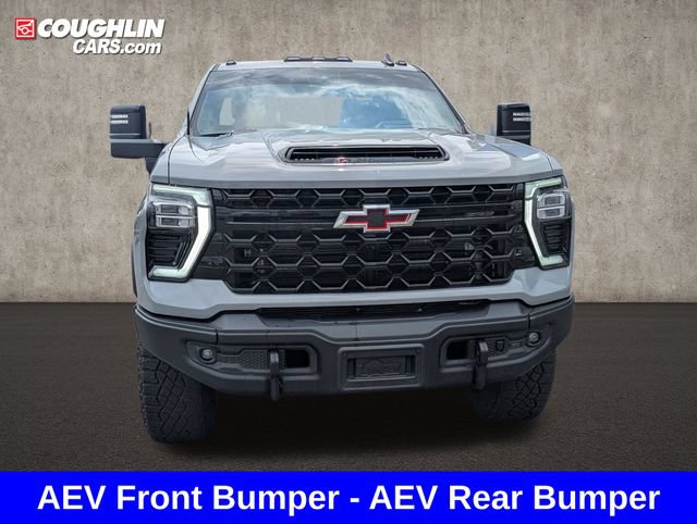 Used 2024 Chevrolet Silverado 2500 ZR2 w/ ZR2 Bison Edition AWD/4WD image 2