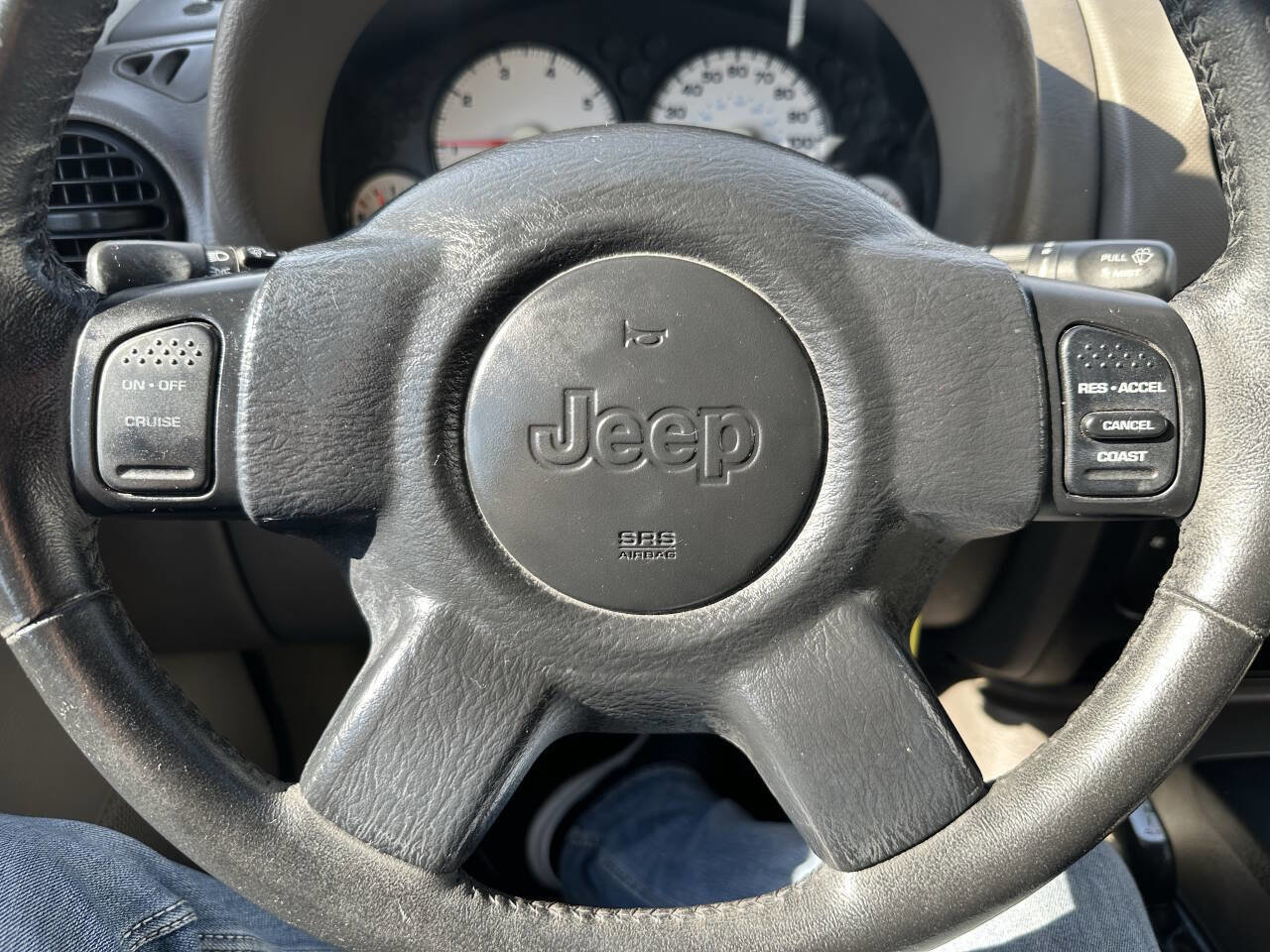 Used 2003 Jeep Liberty Sport AWD/4WD image 22
