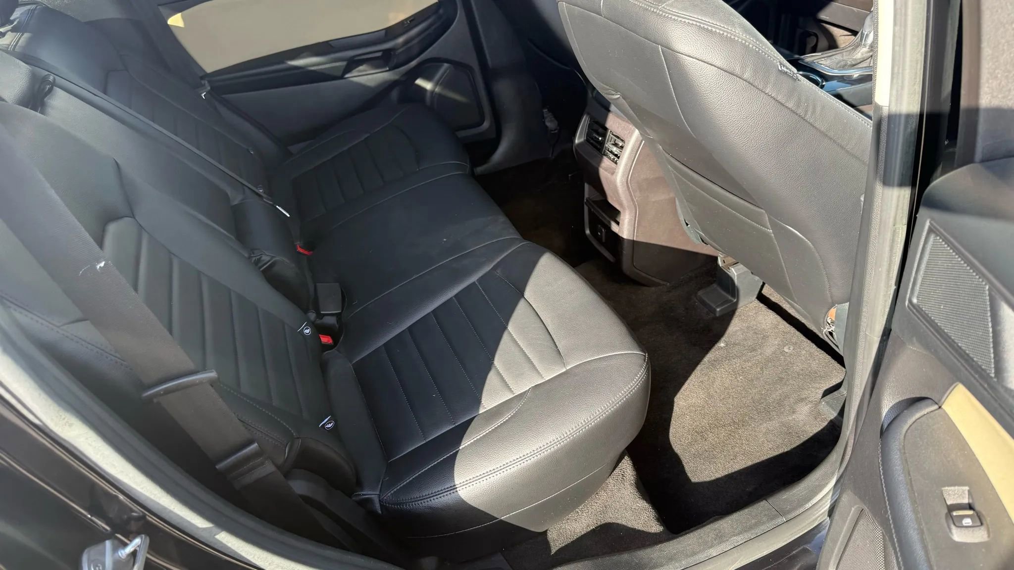 Used 2018 Ford Edge SE AWD/4WD image 13