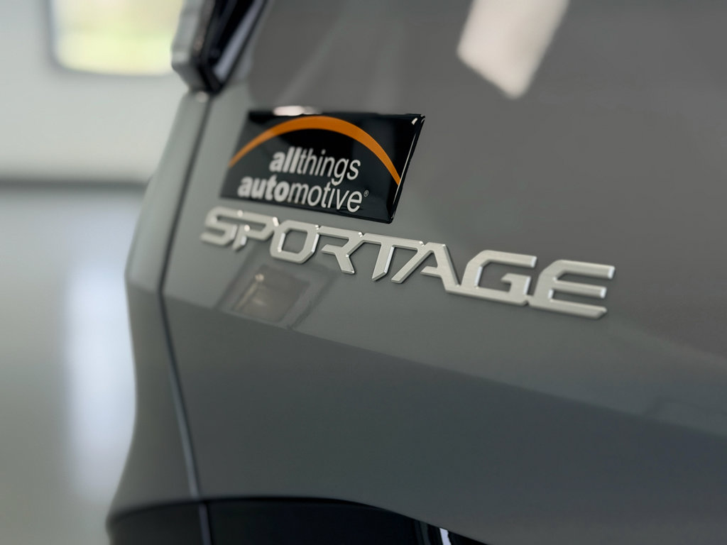 Used 2024 Kia Sportage SX image 45