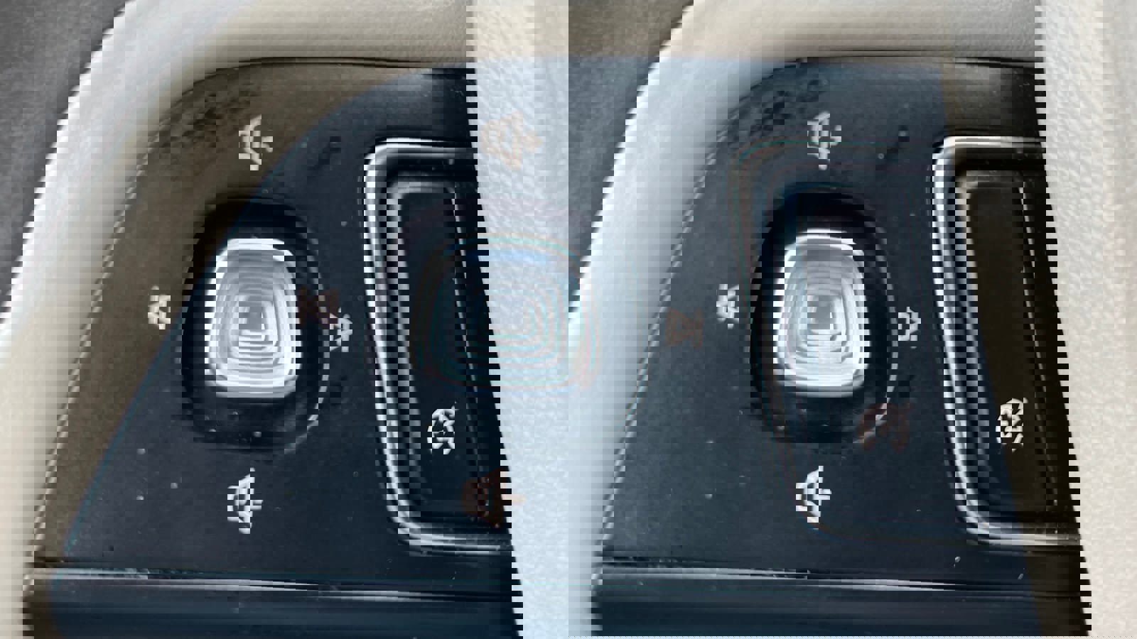 Used 2020 Lincoln Corsair FWD w/ Equipment Group 101A image 14