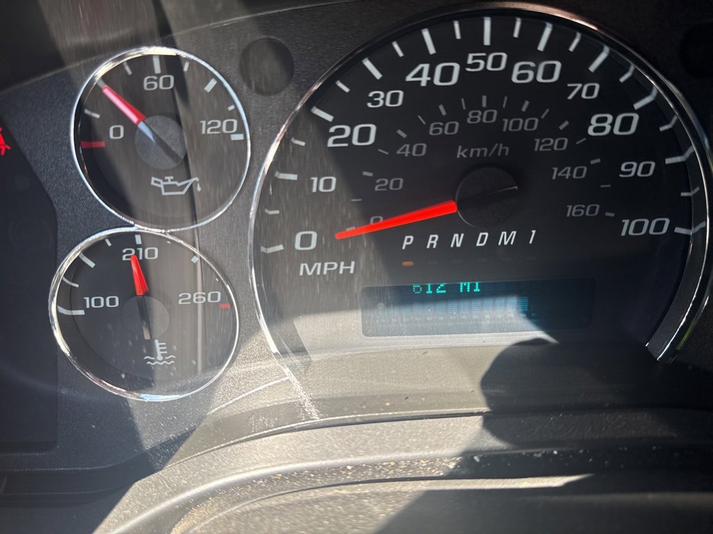 Used 2022 Chevrolet Express 2500 w/ Driver Convenience Package image 14