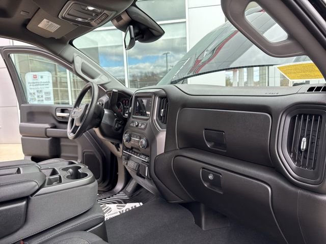 Used 2025 Chevrolet Silverado 2500 Custom w/ Custom Value Package image 27
