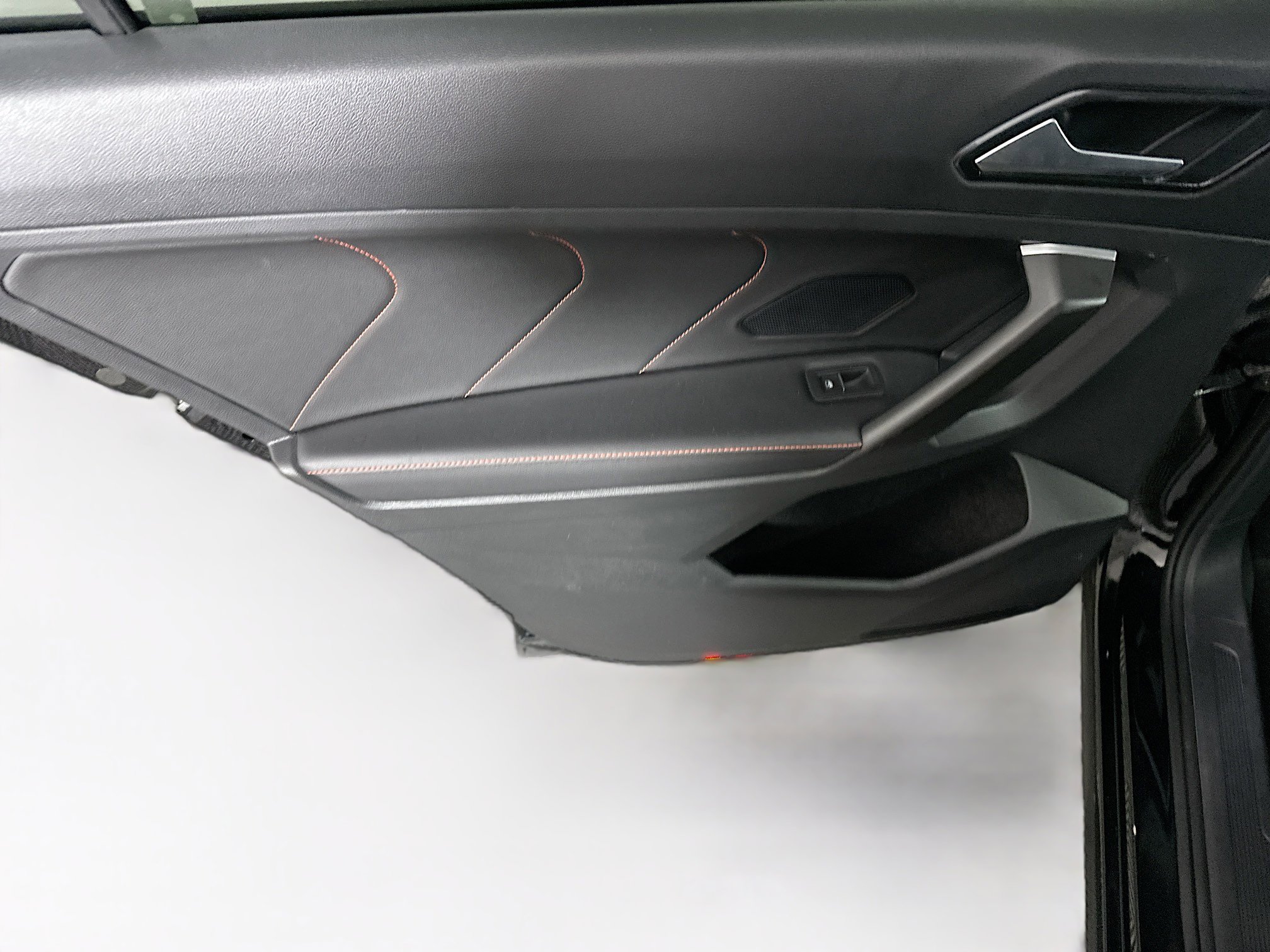 Used 2024 Volkswagen Tiguan Wolfsburg Edition image 24