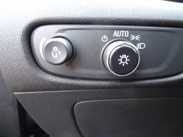 Used 2023 Chevrolet Malibu LT FWD image 15