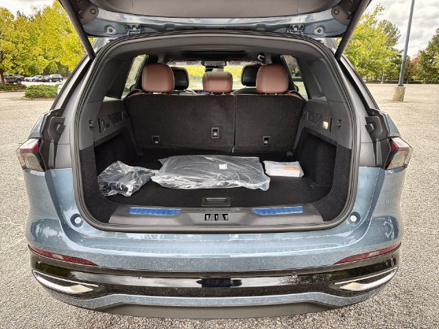 New 2026 Lincoln Nautilus Reserve AWD/4WD image 24