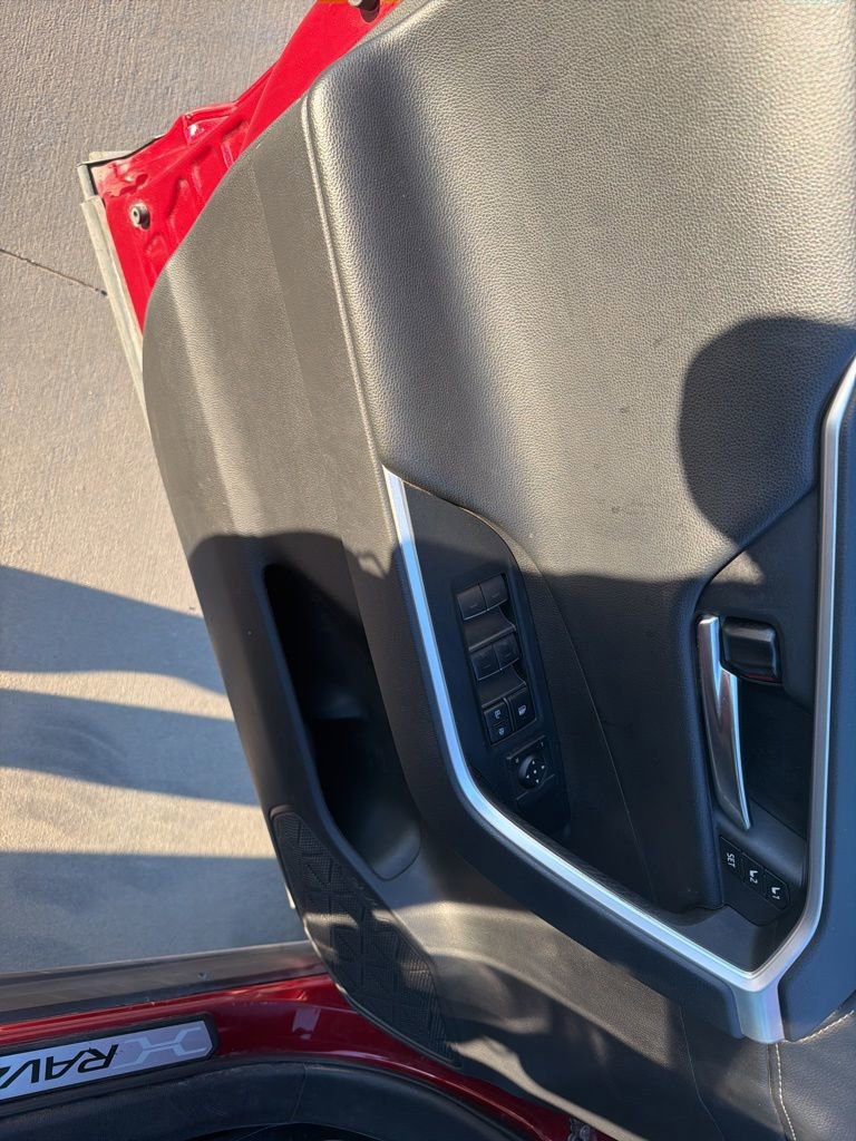 Used 2022 Toyota RAV4 Limited w/ Limited Grade Weather Package image 9