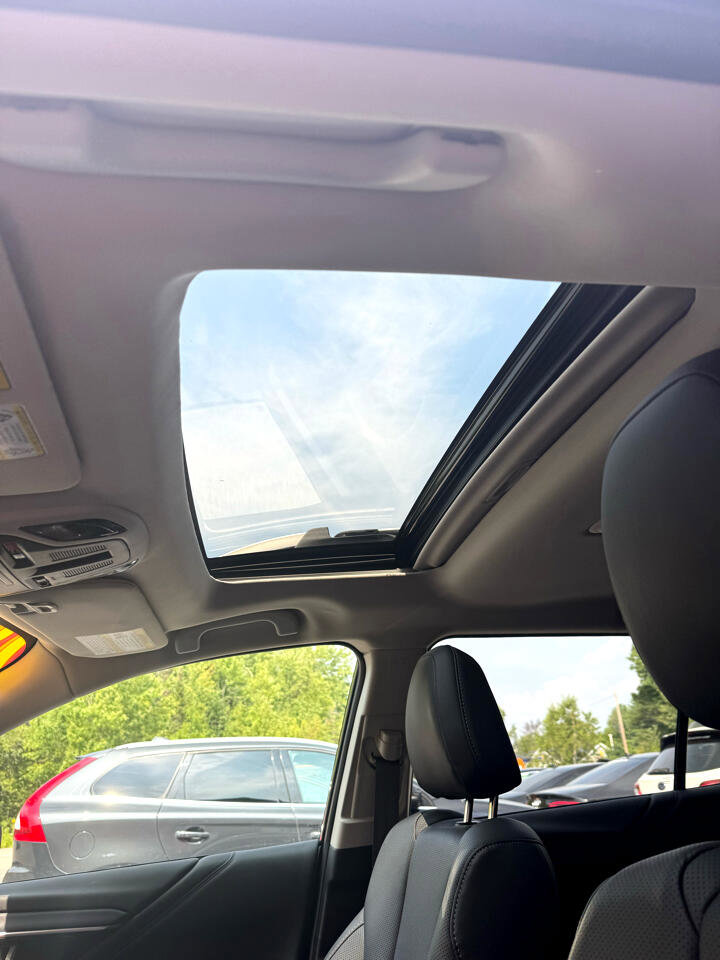 Used 2025 Subaru Outback Touring image 15