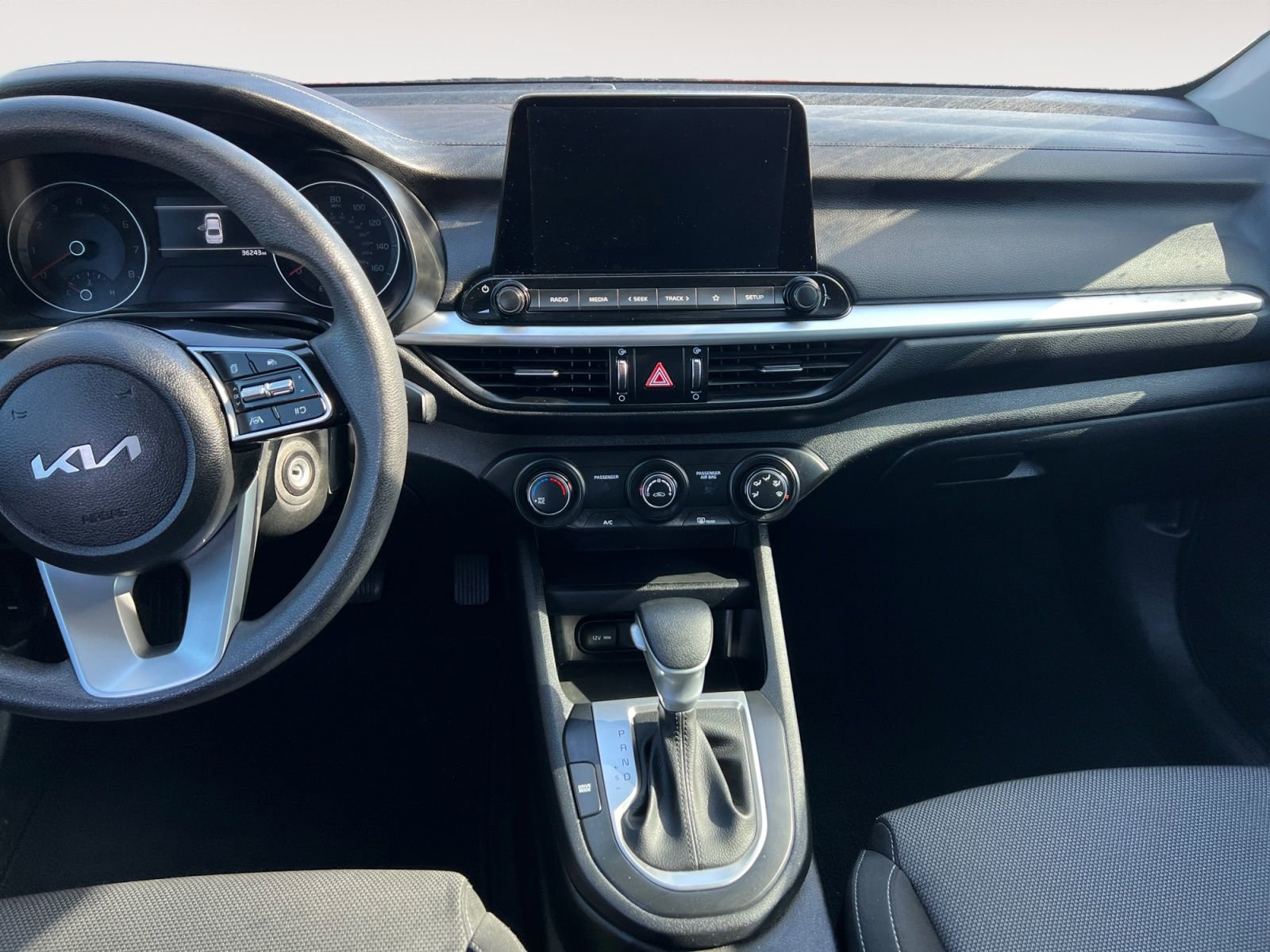 Used 2023 Kia Forte LXS FWD image 11