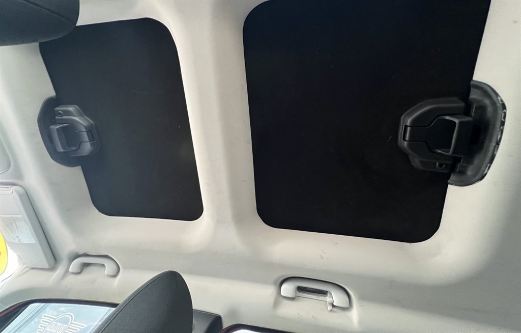 Used 2017 Jeep Renegade Sport w/ Power & Air Group AWD/4WD image 18