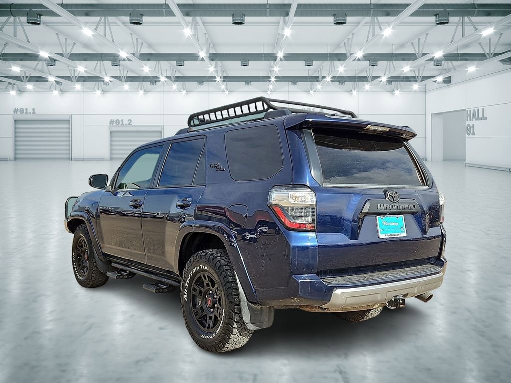 Used 2018 Toyota 4Runner SR5 image 2