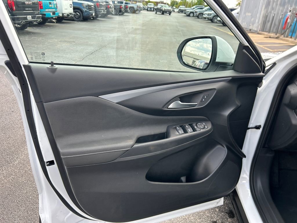 New 2026 Buick Envista Preferred FWD image 16