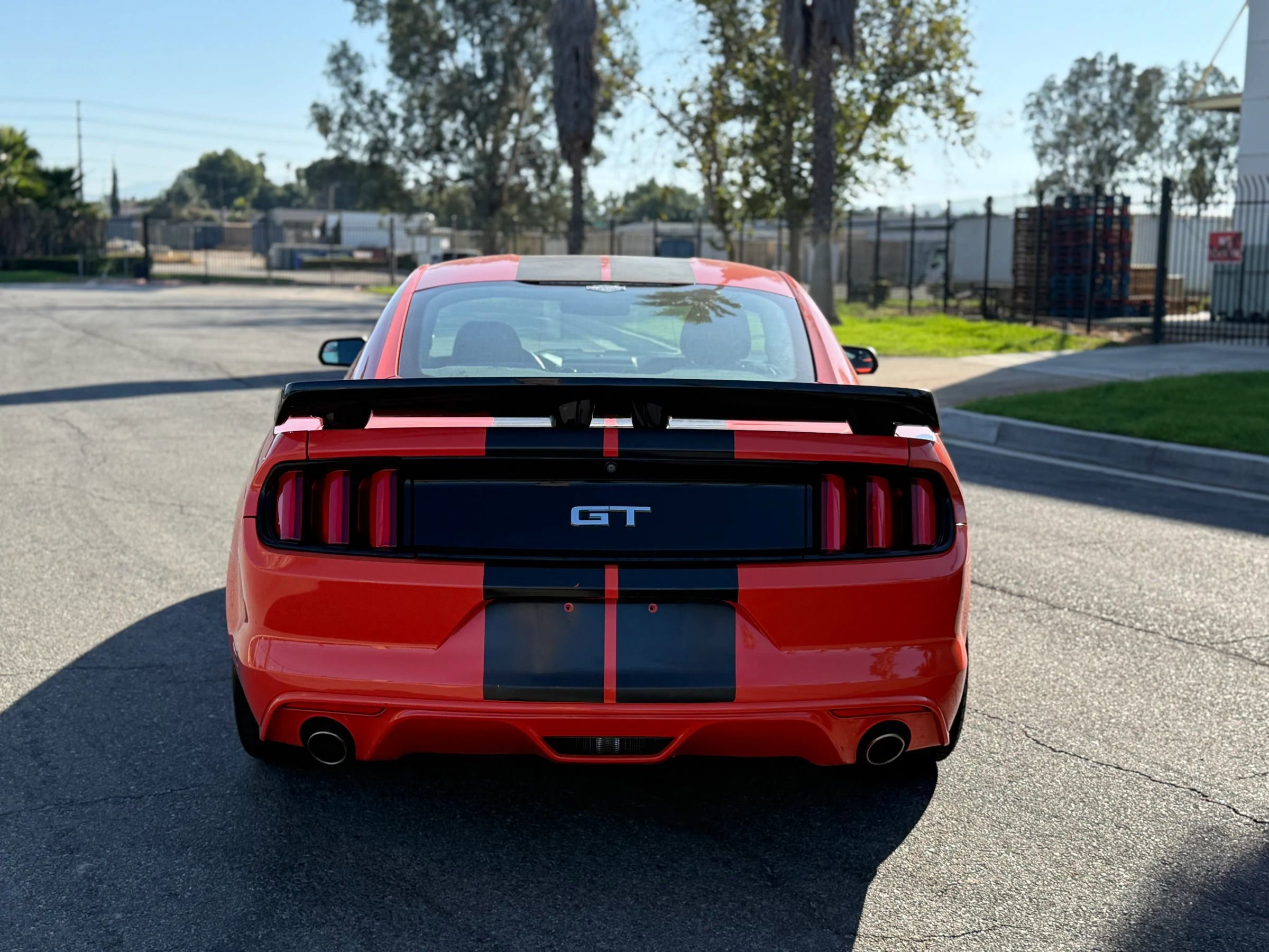 Used 2016 Ford Mustang GT w/ GT Performance Package image 9